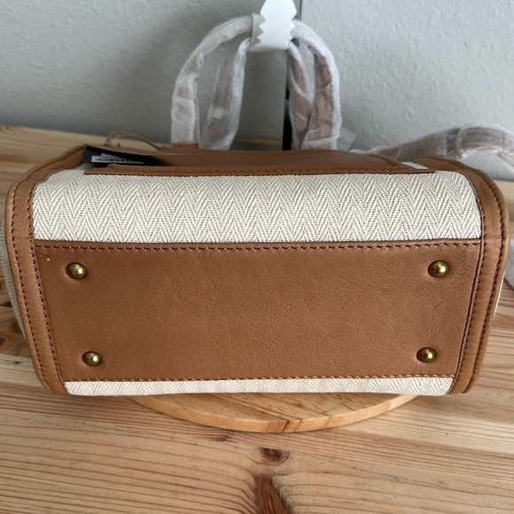 American Leather Co. Bayberry Small Leather Tote w/ Crossbody Strap - Picture 7 of 7